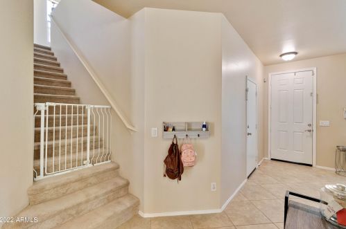 1713 Cielo Grande Ave, Phoenix AZ 85024-7555 exterior