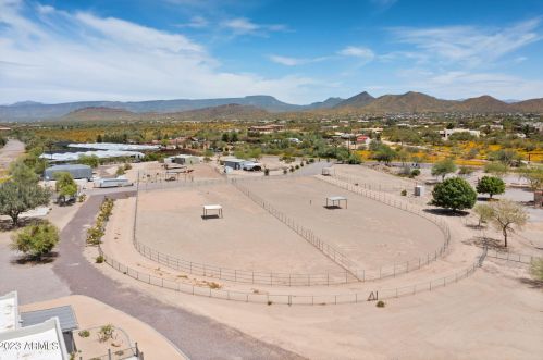 39068 15th Ave, Phoenix AZ 85086-7226 exterior