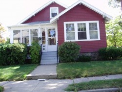 92 Tolman St, Newton, MA 02465-1020