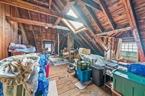 2 Town Hill St, Quincy MA 02169-6417 exterior