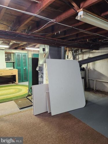 325 Billings Ave, West Deptford NJ 08066-1157 exterior