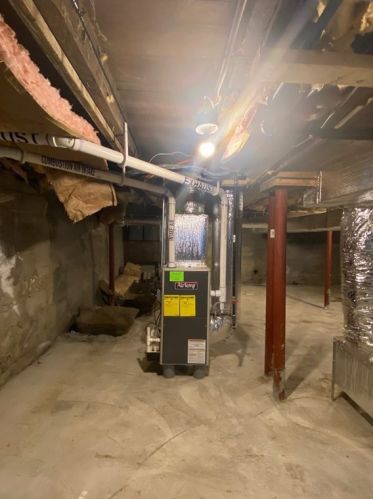 12 Lyon St, Worcester MA 01604-3622 exterior