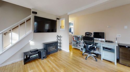 10 Brenda Ln, Eastham, MA 02642-2677