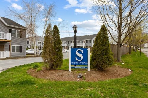 450 Somerset Ave, Taunton MA  02780-4884 exterior