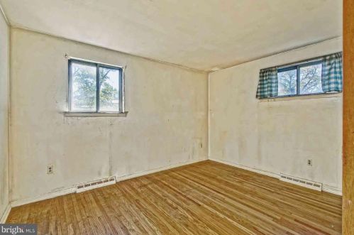 1375 Park Pl, West Deptford NJ 08093-1940 exterior