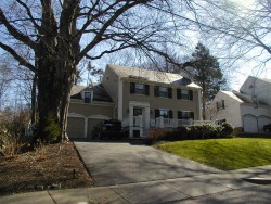 106 Hillside Ave, Newton, MA 02465-2545