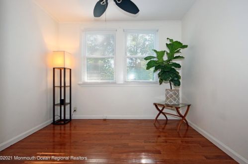 105 Barker Ave, Tinton Falls NJ  07724-2942 exterior