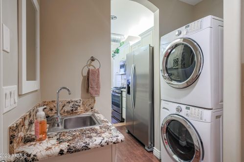 442 20 Ave, Phoenix AZ 85021-6964 exterior