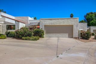 4246 Friess Dr, Phoenix, AZ 85032-5852