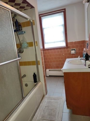 33 Mcgurk St, New Bedford MA 02744-2541 exterior