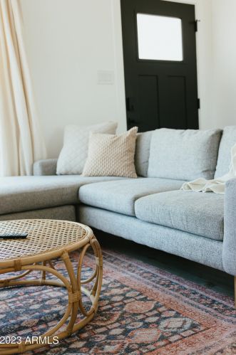 2635 Clarendon Ave, Phoenix AZ 85018-5958 exterior