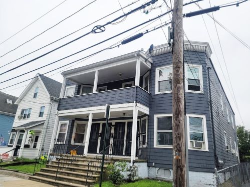 236 Vine St, Everett MA  02149-4922 exterior