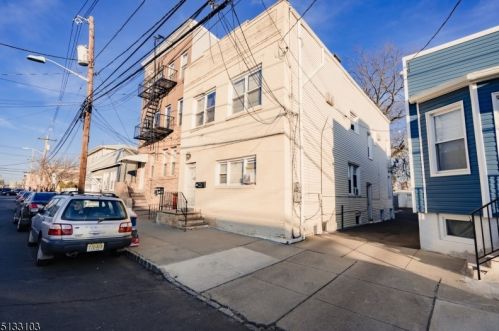146 Heckel St, Belleville, NJ 07109-1056