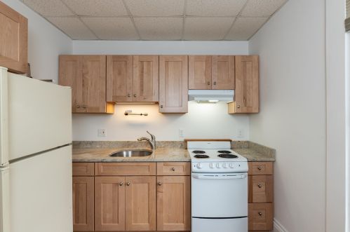 78 Main St, Falmouth MA 02540-3129 exterior