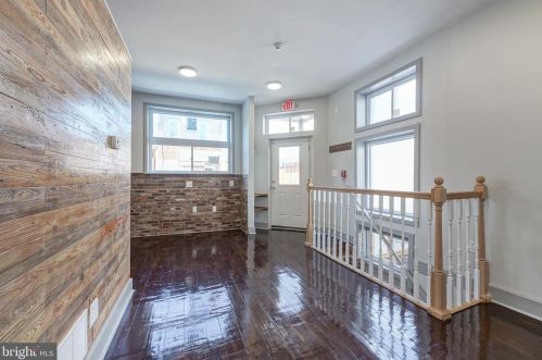 1815 20 St, Philadelphia PA 19145-2048 exterior