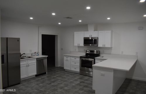 4404 20th St, Phoenix AZ  85040-2505 exterior