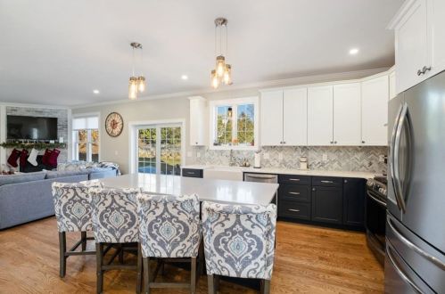 106 Gregory Dr, Seekonk MA  02771-4308 exterior