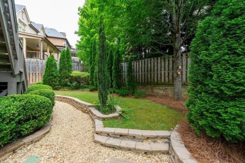 1789 Buckhead Vly Ln, Atlanta GA 30324-2795 exterior