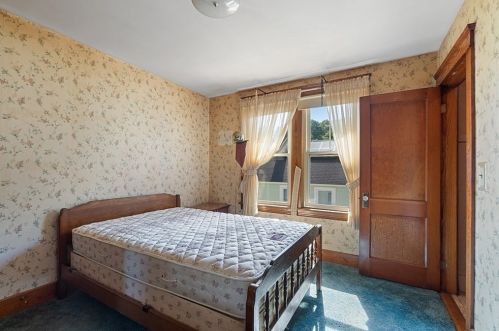 29 Halmstad St, Worcester MA 01607-1520 exterior