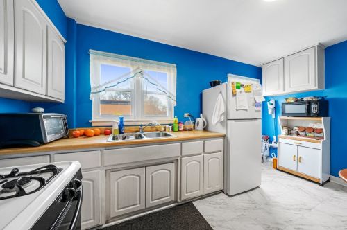 2936 Oak Park Ave, Forest View IL 60402-3028 exterior