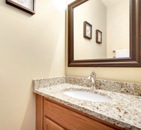 501 Goodwin Dr, Lemont IL 60440-2098 exterior