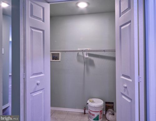 1875 Asbury Ave, West Deptford NJ  08096-4311 exterior