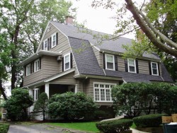 48 Windermere Rd, Newton, MA 02466-2520