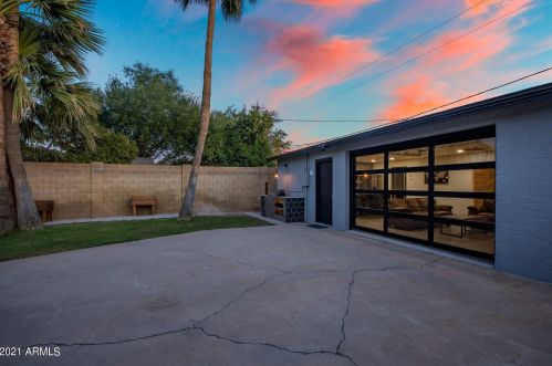 1413 Edgemont Ave, Phoenix AZ 85035-1809 exterior