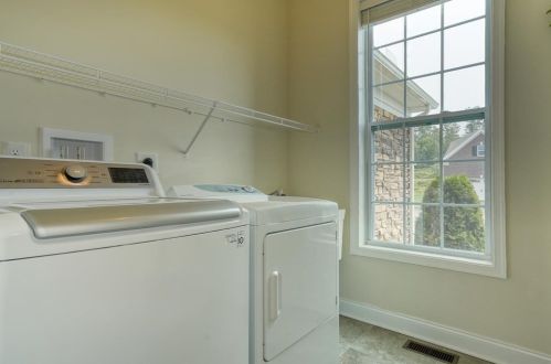 49 Pinetree Dr, Methuen MA 01844-1268 exterior