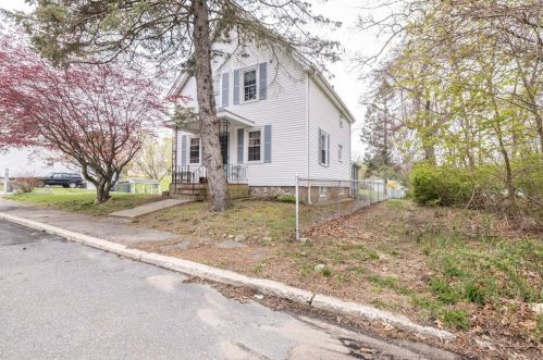 48 Waverly St, Taunton MA  02780-1447 exterior