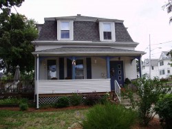 12 Fayette St, Newton, MA 02458-1402