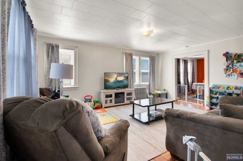 99 Ralph St, Belleville NJ 07109-3308 exterior