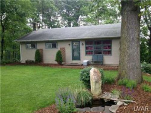 757 Locke Hts Rd, Bangor PA  18013-9626 exterior