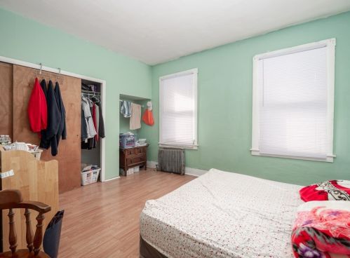 71 Fox St, Worcester MA 01604-4333 exterior