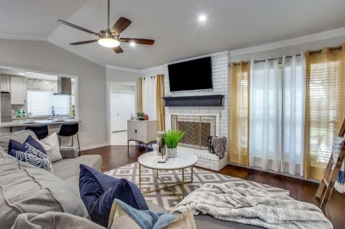 1928 Hawken Dr, Plano TX 75023-1761 exterior