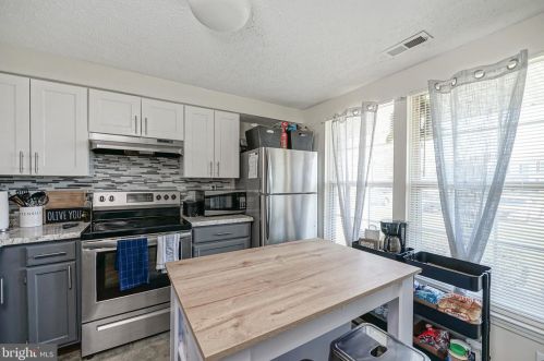 149 Villa Knl Ct, Erial NJ 08081-2924 exterior