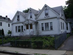17 Channing St, Newton, MA 02458-1628