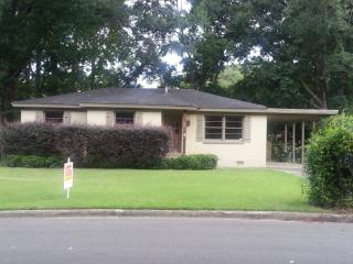 132 Stoneview Rd, Birmingham AL  35210-2516 exterior