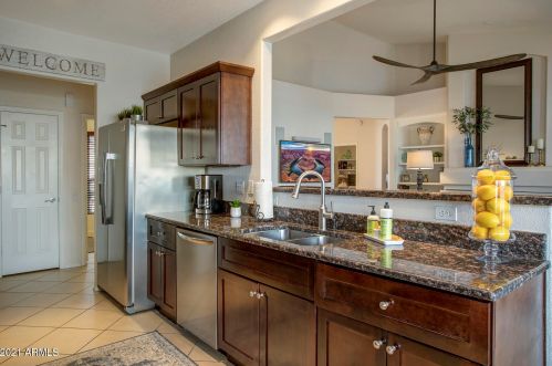 3345 Behrend Dr, Phoenix AZ 85050-1923 exterior