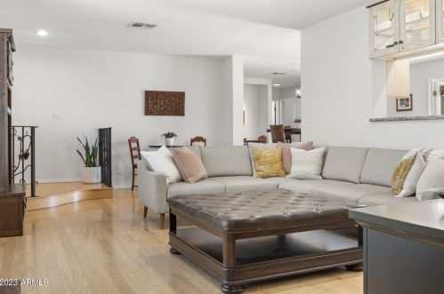 210 Butler Dr, Phoenix AZ 85051-4649 exterior