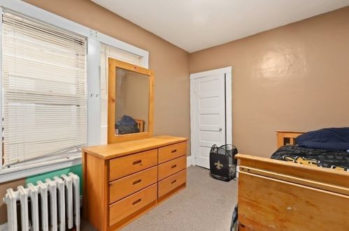 27 Newton St, Everett MA 02149-1722 exterior