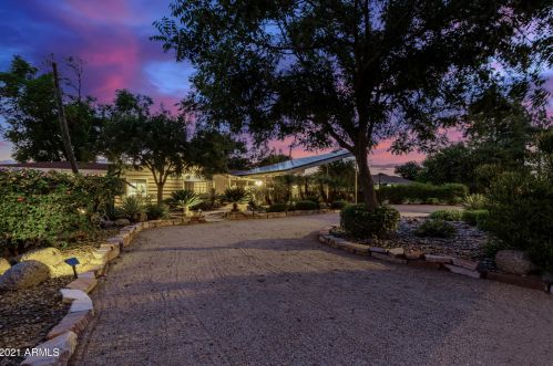 18824 30th St, Phoenix AZ  85050-3412 exterior