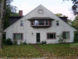 75 Park Ave, Newton, MA 02458-2602