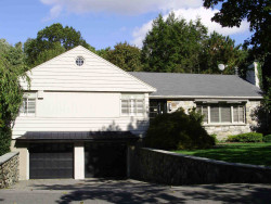 33 Ruane Rd, Newton, MA 02465-2627
