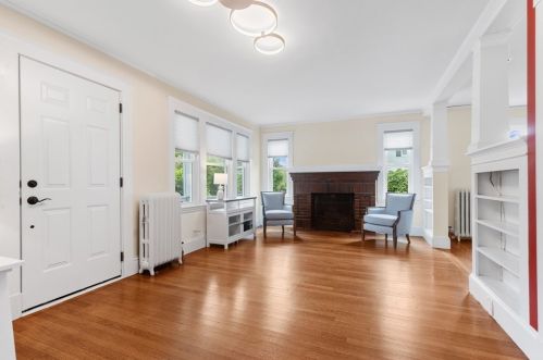 6 Frankwood Ave, Beverly MA  01915-1008 exterior