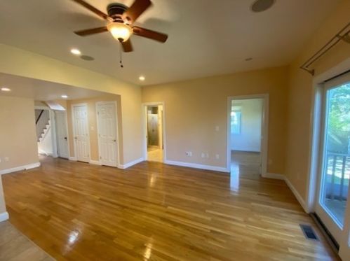 228 Woodcliff Rd, Newton MA 02461-2128 exterior