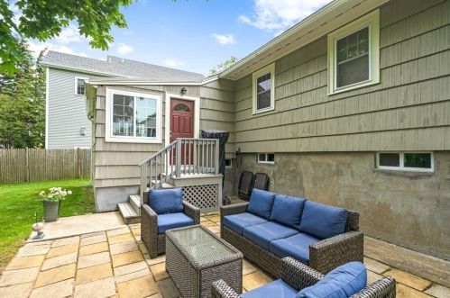 8 Clyde Ter, Arlington MA 02474-1509 exterior