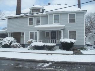 1473 108th St, Cleveland, OH 44106-1220