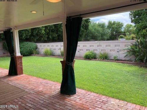 3421 Camelback Rd, Phoenix AZ 85033-1535 exterior