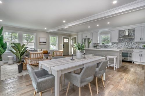 40 Margaret St, Arlington, MA 02474-8825